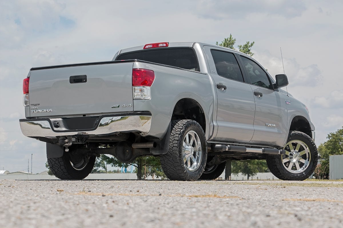 3.5 Inch Lift Kit N3 Struts Toyota Tundra 2WD/4WD (2007-2021) Rough Country