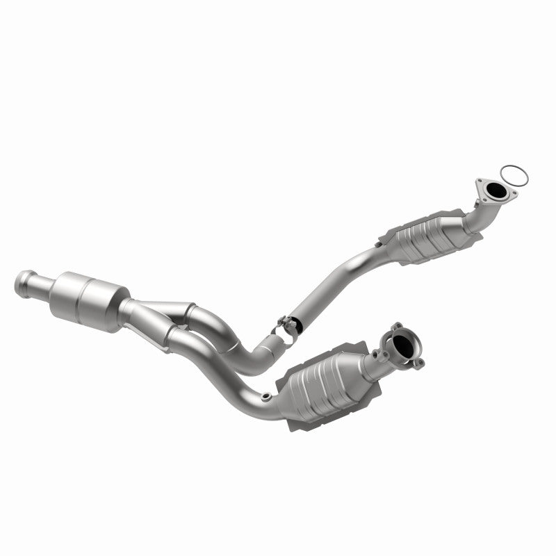 MagnaFlow Direct Fit Catalytic Converter 10-13 GMC Sierra 1500 V6 4.3L