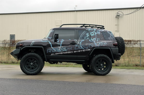 6 Inch Lift Kit Toyota FJ Cruiser 2WD/4WD (2007-2009) Rough Country