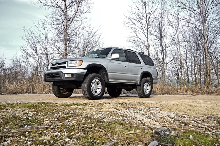 3 Inch Lift Kit Toyota 4Runner 2WD/4WD (1996-2002) Rough Country
