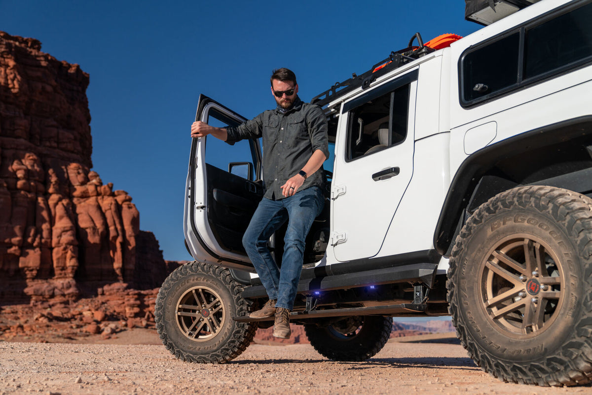 PowerStep XL Electric Boards For 2020-2026 Jeep Gladiator AMP Research