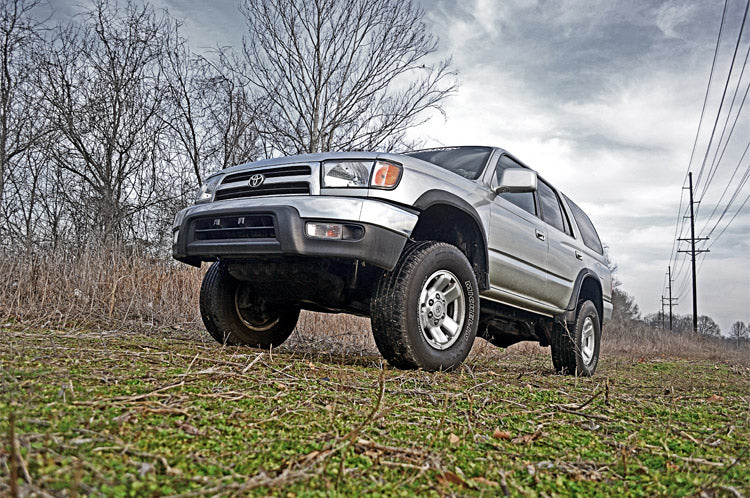 Toyota 4Runner 3 Inch Suspension Lift Kit Lifted Struts w/V2 Shocks For 96-02 Toyota 4Runner Rough Country