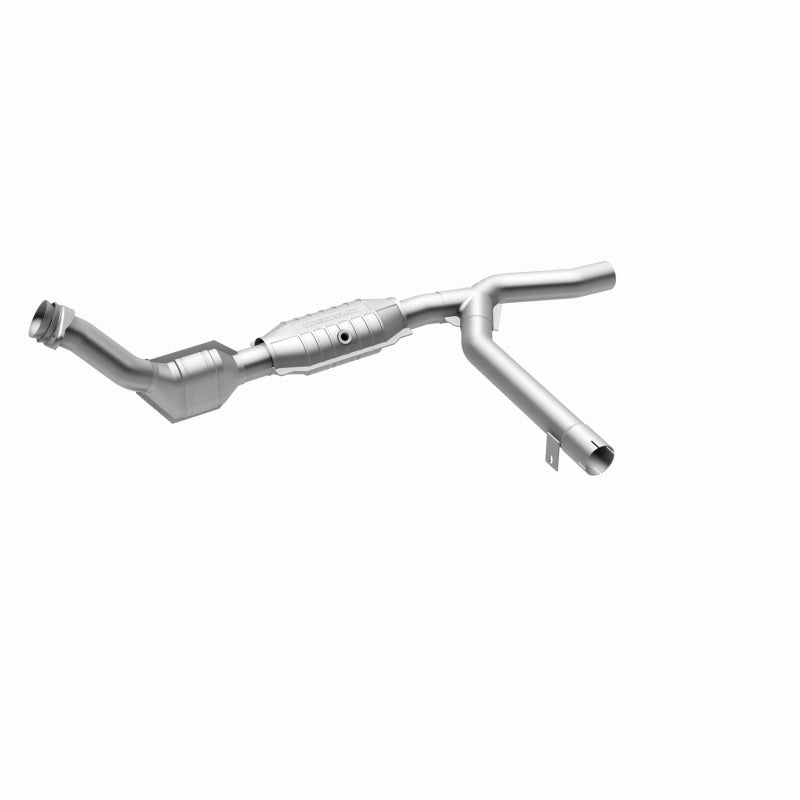 MagnaFlow Direct Fit Catalytic Converter 00-01 Ford F-150 4.6L 2wd