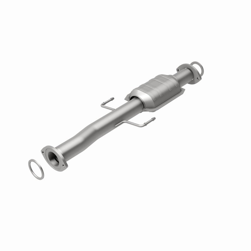 MagnaFlow Direct Fit Catalytic Converter 01-04 Toyota Tacoma 2.4L Rear