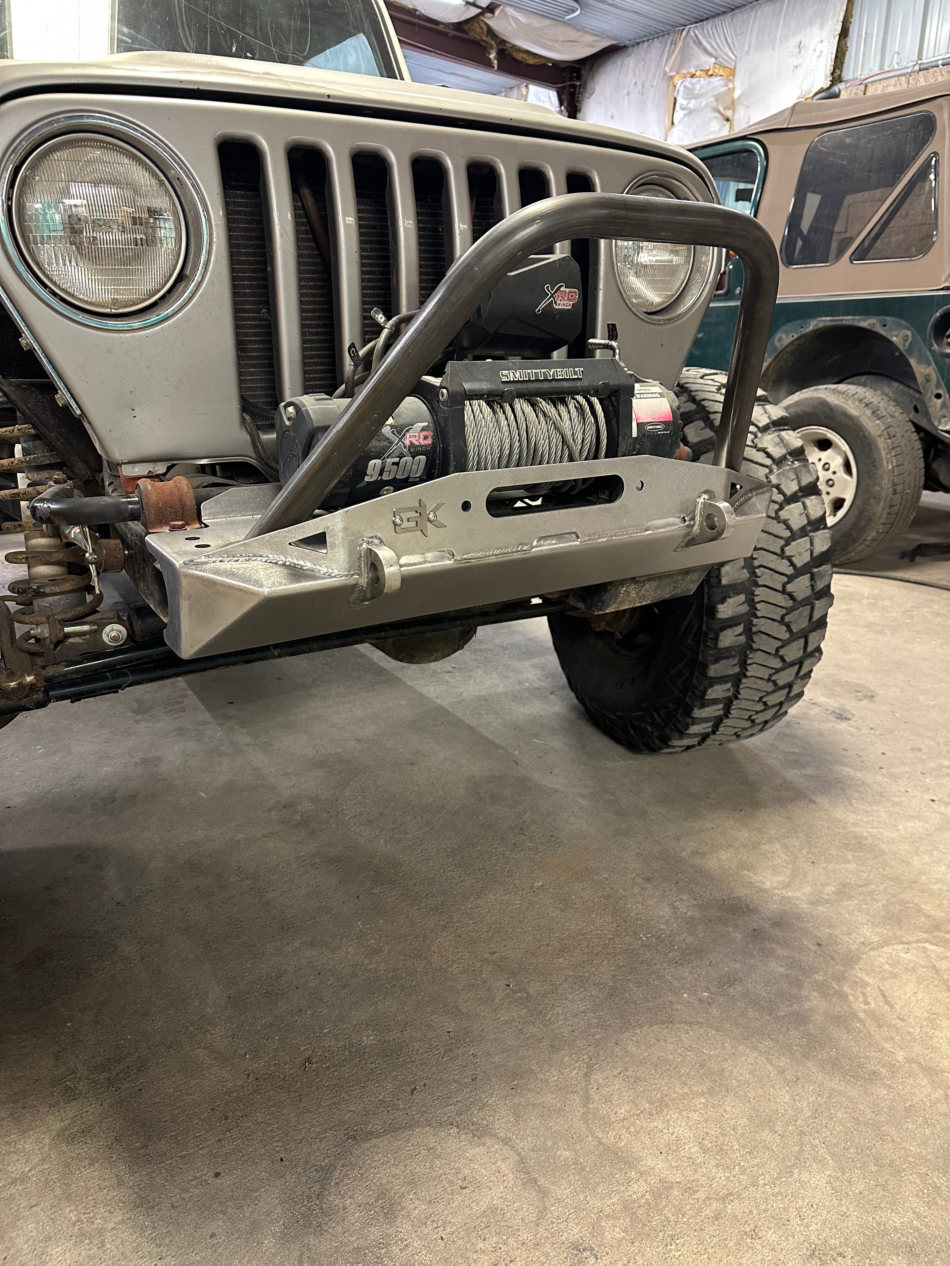 Front Diamond Series Stubby Bumper for Jeep TJ Wrangler (97-06)