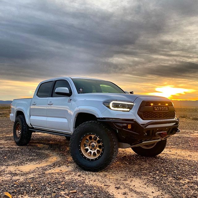 2016-2023 / 3rd Gen / Tacoma Hybrid Bumper