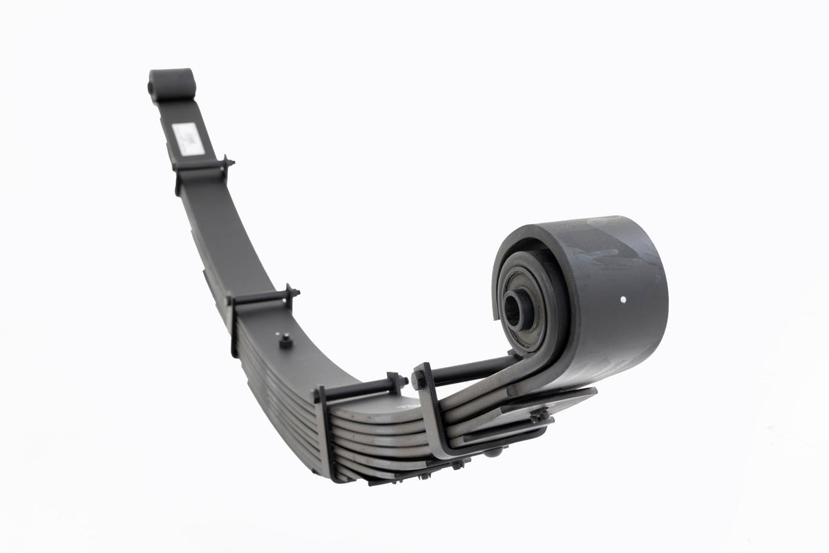 Front Leaf Springs 8 Inch Lift Pair Ford F-250/F-350 Super Duty 4WD (99-04) Rough Country