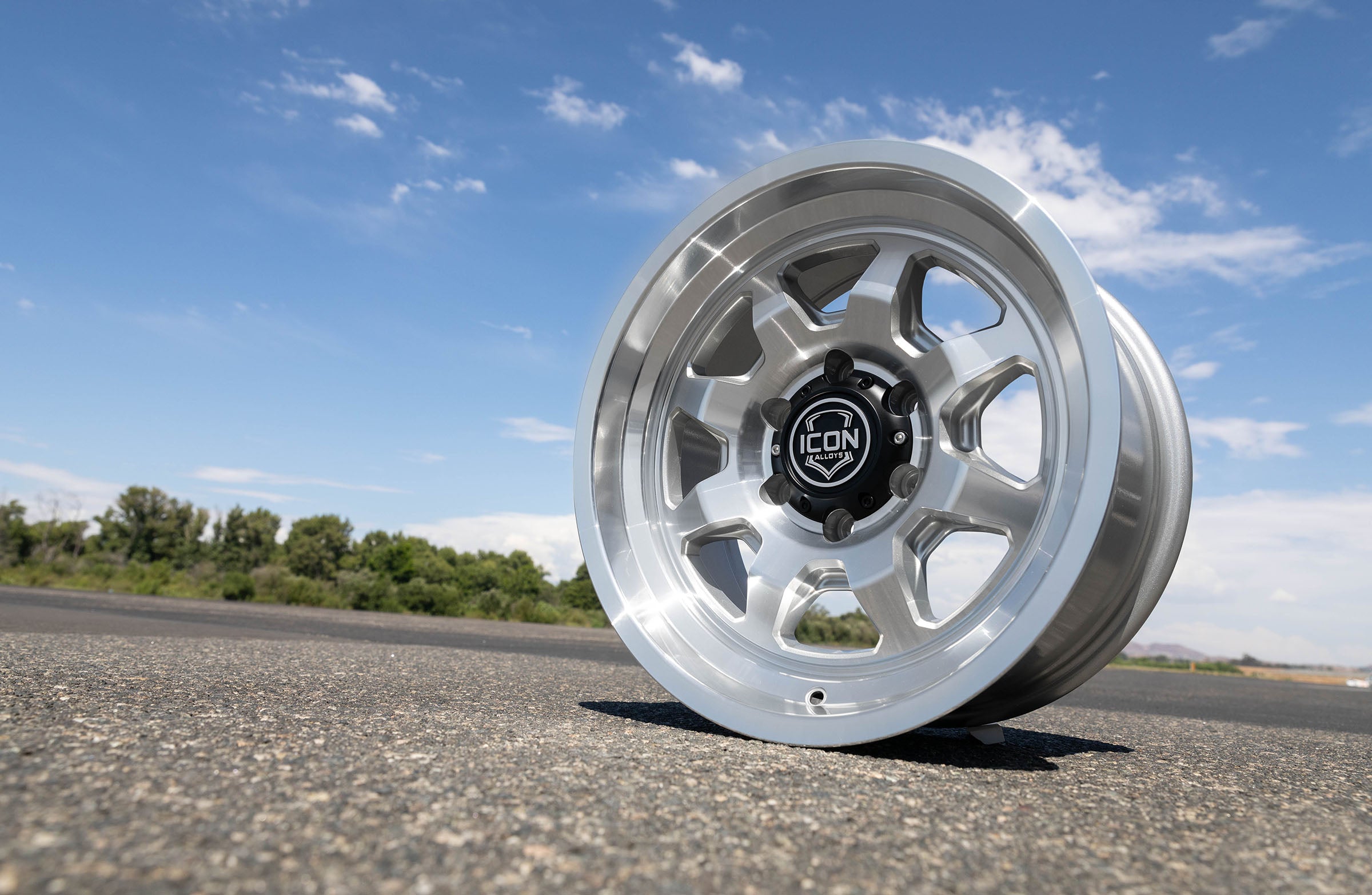 Nuevo 17 X 8.5 / 6 X 135 6MM Offset 5 Inch Back Space Sliver Machined, ICON Alloys