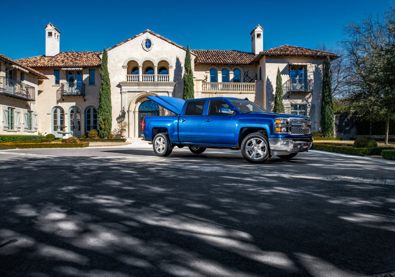 UnderCover 19-20 Chevy Silverado 1500 6.5ft Elite LX Bed Cover - Glory Red