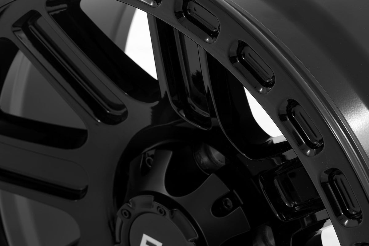 84 Series Wheel Gloss Black 18x8.5 5x4.5 +0mm Rough Country