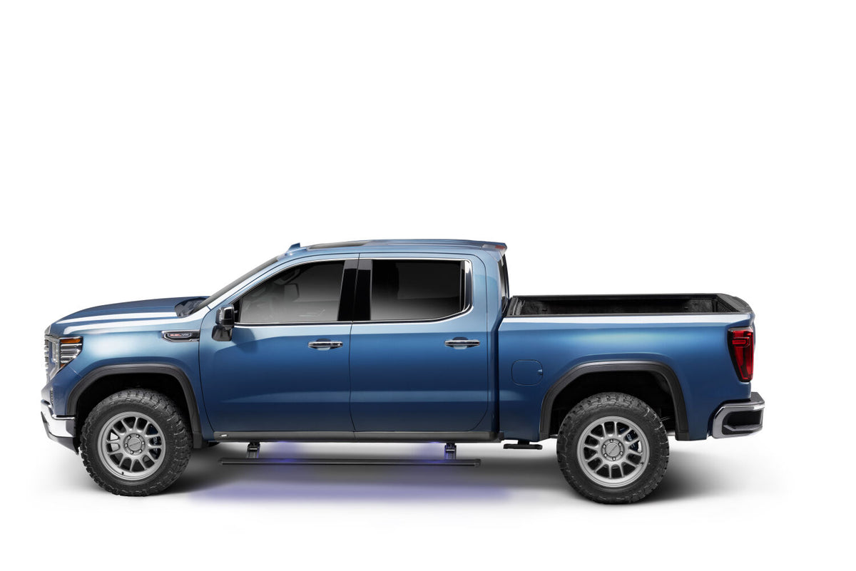 PowerStep SmartSeries Running Board 22-26 Silverado/Sierra 1500 24-26 Silverado/Sierra HD AMP Research