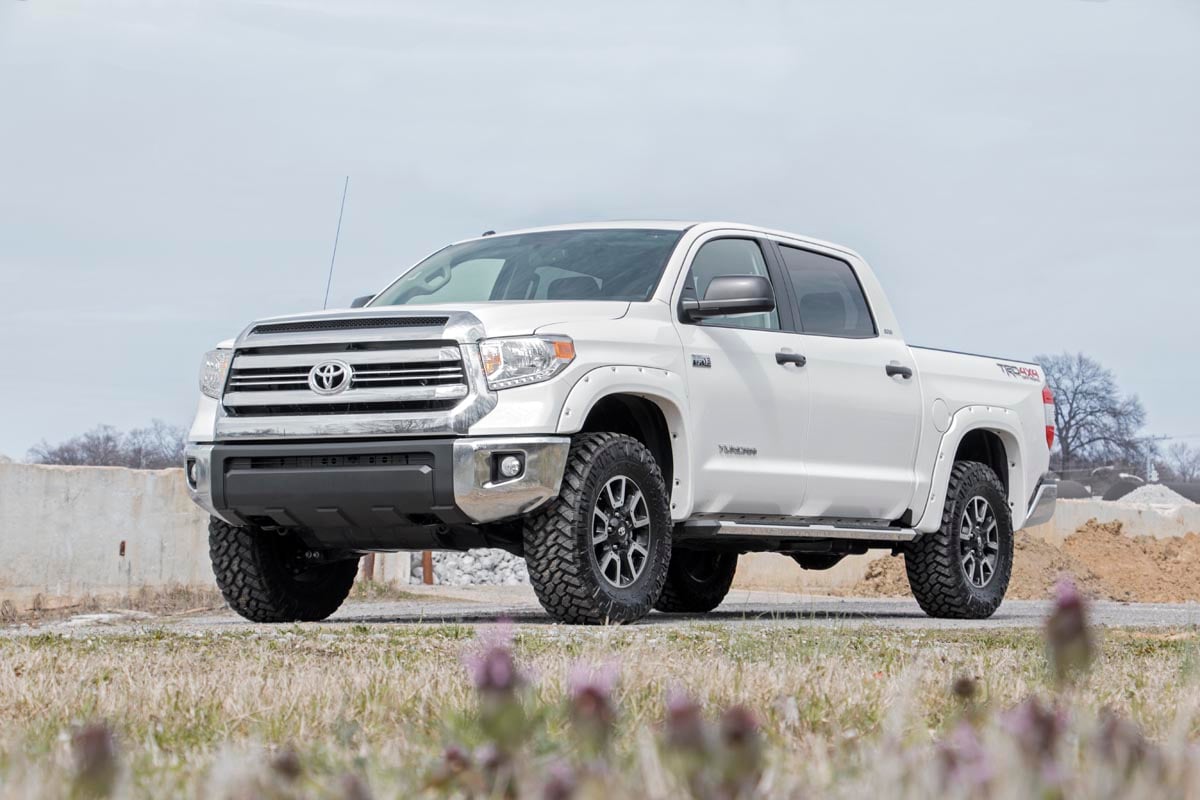 2.5-3 Inch Leveling Kit Toyota Tundra 2WD/4WD (2007-2021) Rough Country