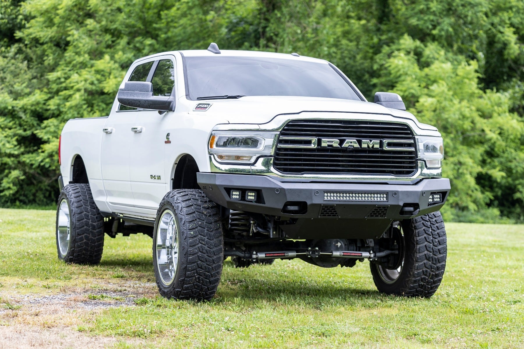 N3 Steering Stabilizer Dual 2.5-8 Inch Lift Ram 2500 (14-26)/3500 (13-26) Rough Country