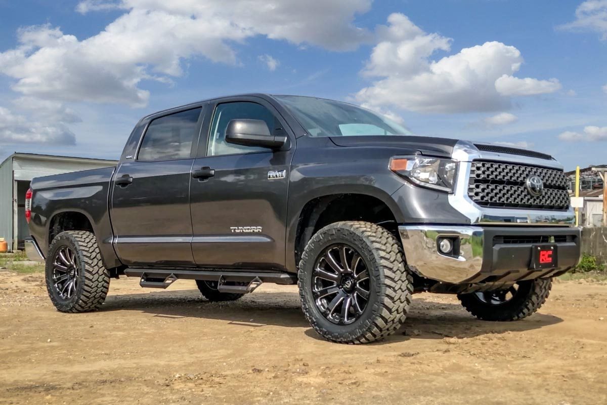 1.75 Inch Leveling Kit Toyota Tundra 2WD/4WD (2007-2021) Rough Country