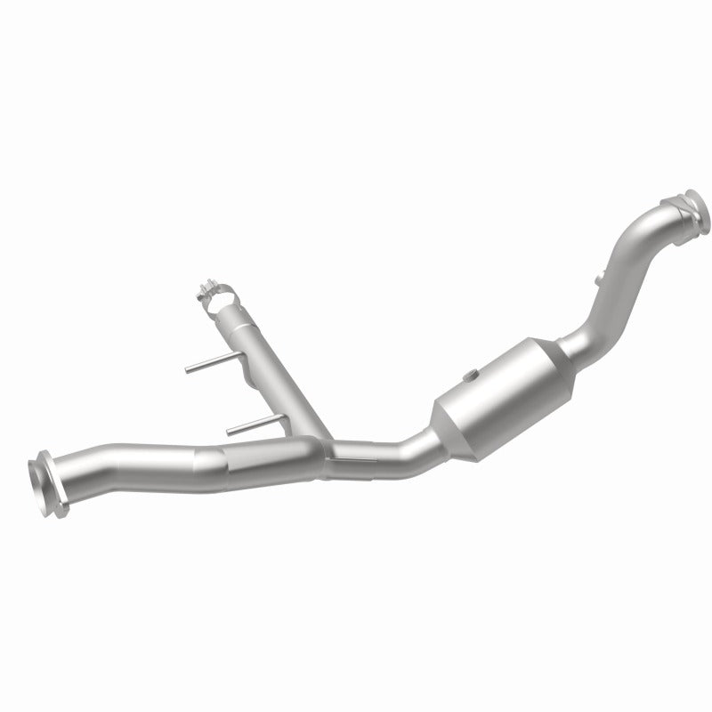 MagnaFlow Direct Fit Catalytic Converter 15-17 Ford F150 V6 2.7L OEM Underbody