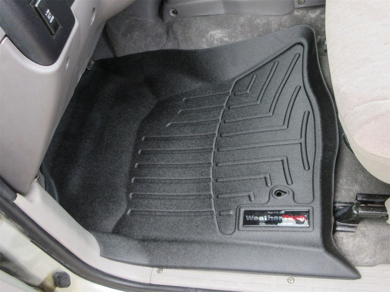WeatherTech 01-04 Toyota Tacoma Front FloorLiner - Black