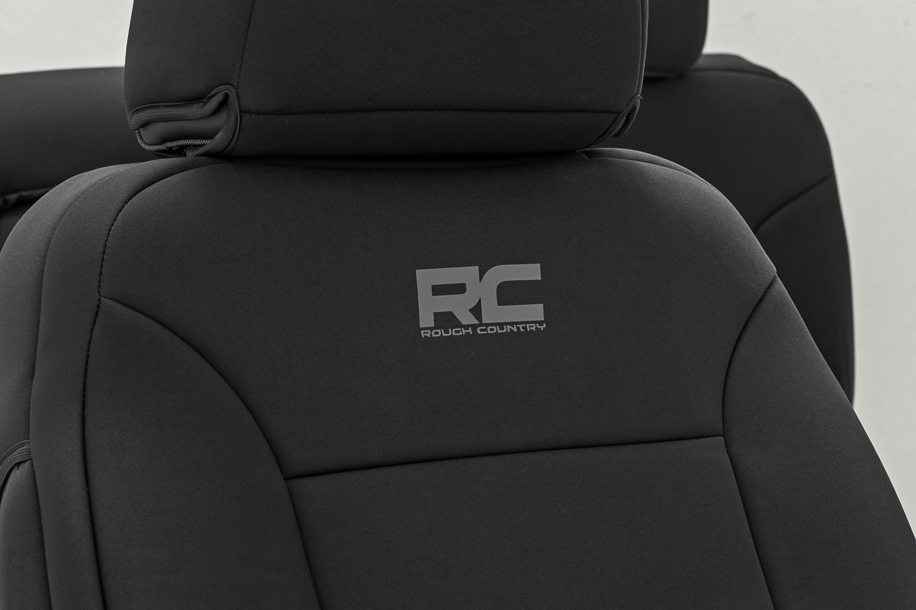 Seat Covers FR Bucket & RR 60/40 Bench Silverado/Sierra 2500HD/3500HD (14-26) Rough Country