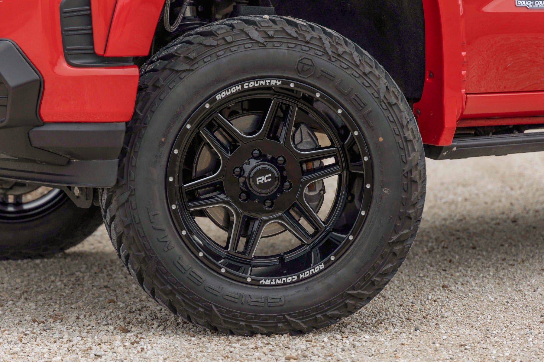 92 Series Wheel Machined One-Piece Gloss Black 18x9 Rough Country