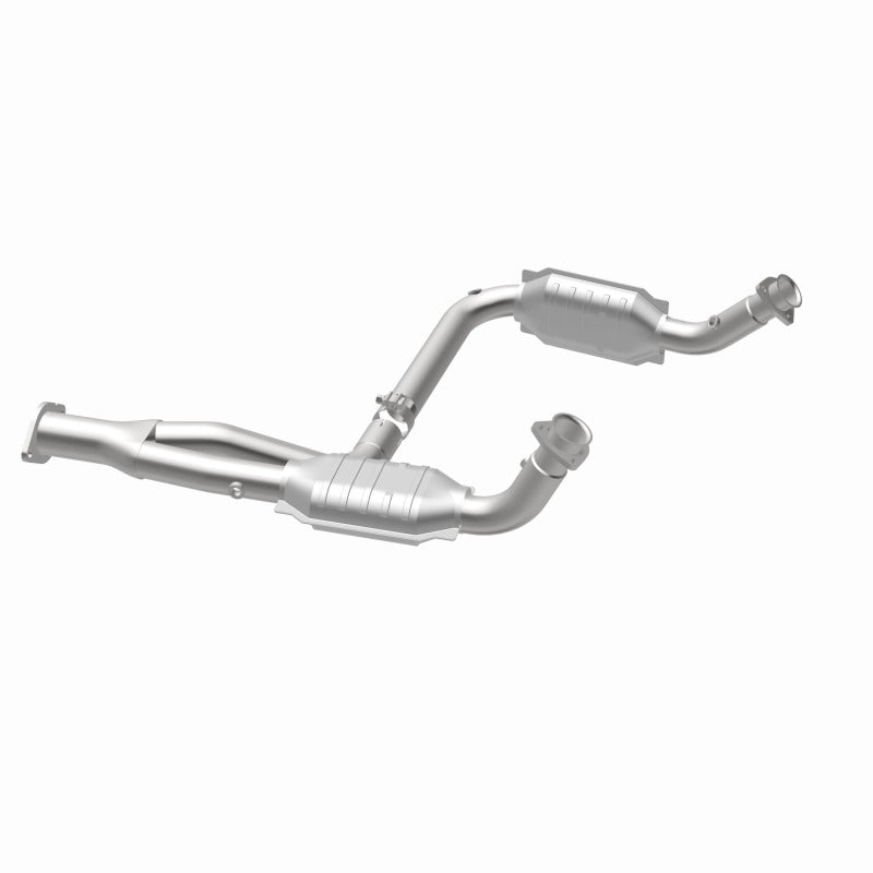 MagnaFlow Direct Fit Catalytic Converter 00-01Tahoe/Yukon V8 5.7L
