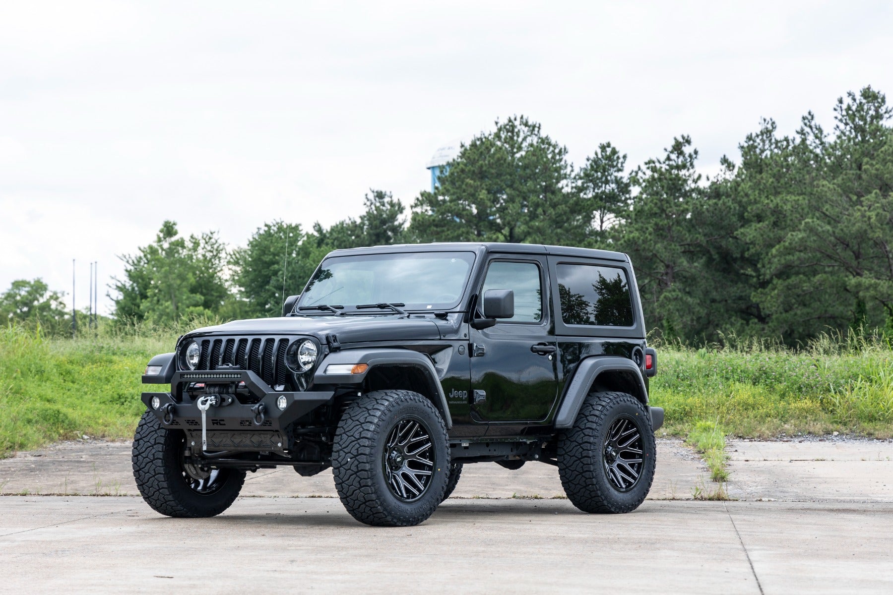 95 Series Wheel Machined One-Piece Gloss Black 20x10 Rough Country