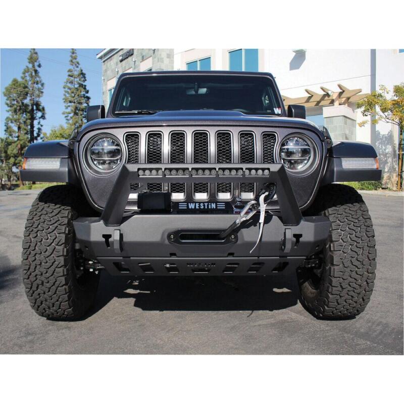 Westin 18-19 Jeep Wrangler JL WJ2 Stubby Front Bumper - Textured Black