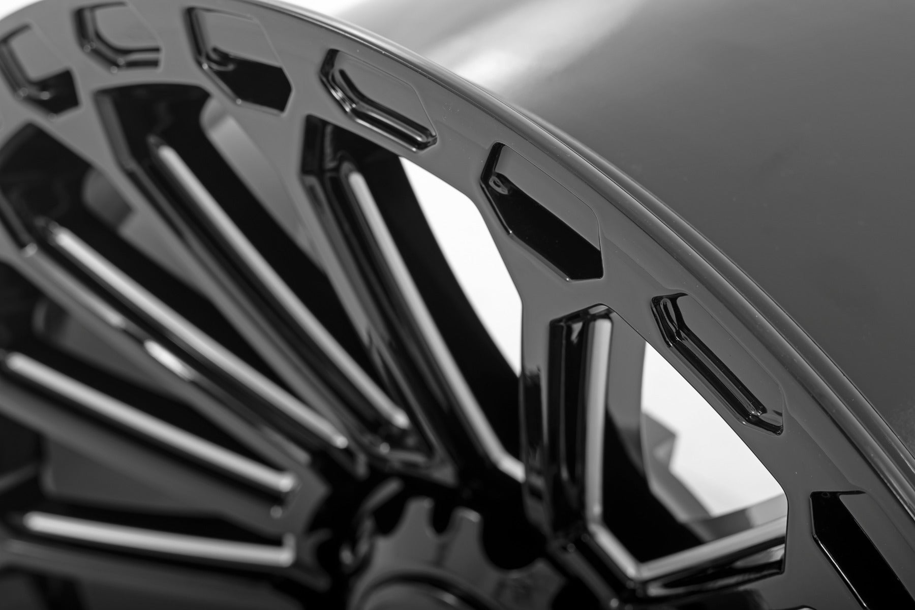 97 Series Wheel One-Piece Gloss Black 20x10 8x180 -19mm Rough Country