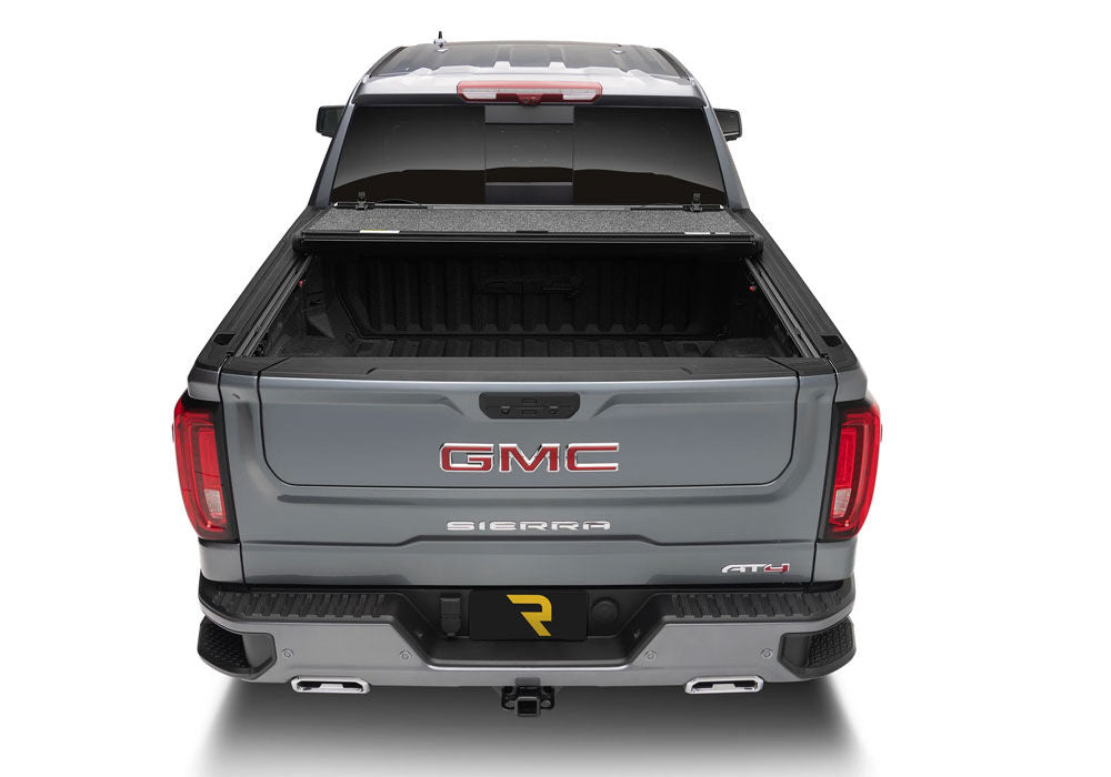 Tonneau Cover Fusion 2014-2018 Silverado/Sierra 5 Foot 9 Inch Bed Summit White UnderCover