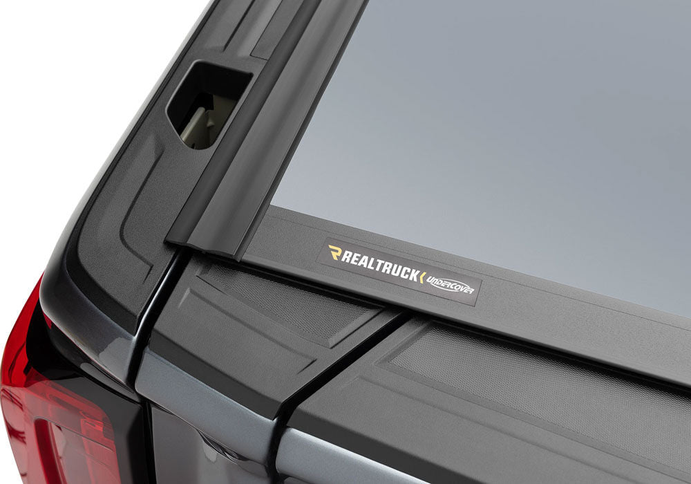 Tonneau Cover Fusion 2017 Silverado/Sierra 1500/2017 2500 HD/3500 HD 6 Foot 6 Inch Bed UnderCover