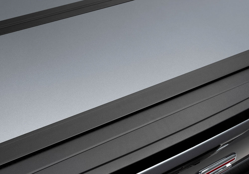 Tonneau Cover Fusion 2014-2018 (2019 Legacy/Limited) Silverado/Sierra 1500/2015-2019 2500 HD/3500 HD 6 Foot 6 Inch Bed Silver Ice UnderCover