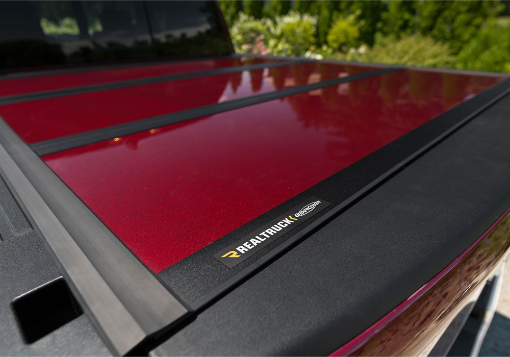 Tonneau Cover Fusion 2019 (New Body Style) 2025 Ram 1500 6 Foot 4 Inch Bed Without RamBox Velvet Red Pearl UnderCover