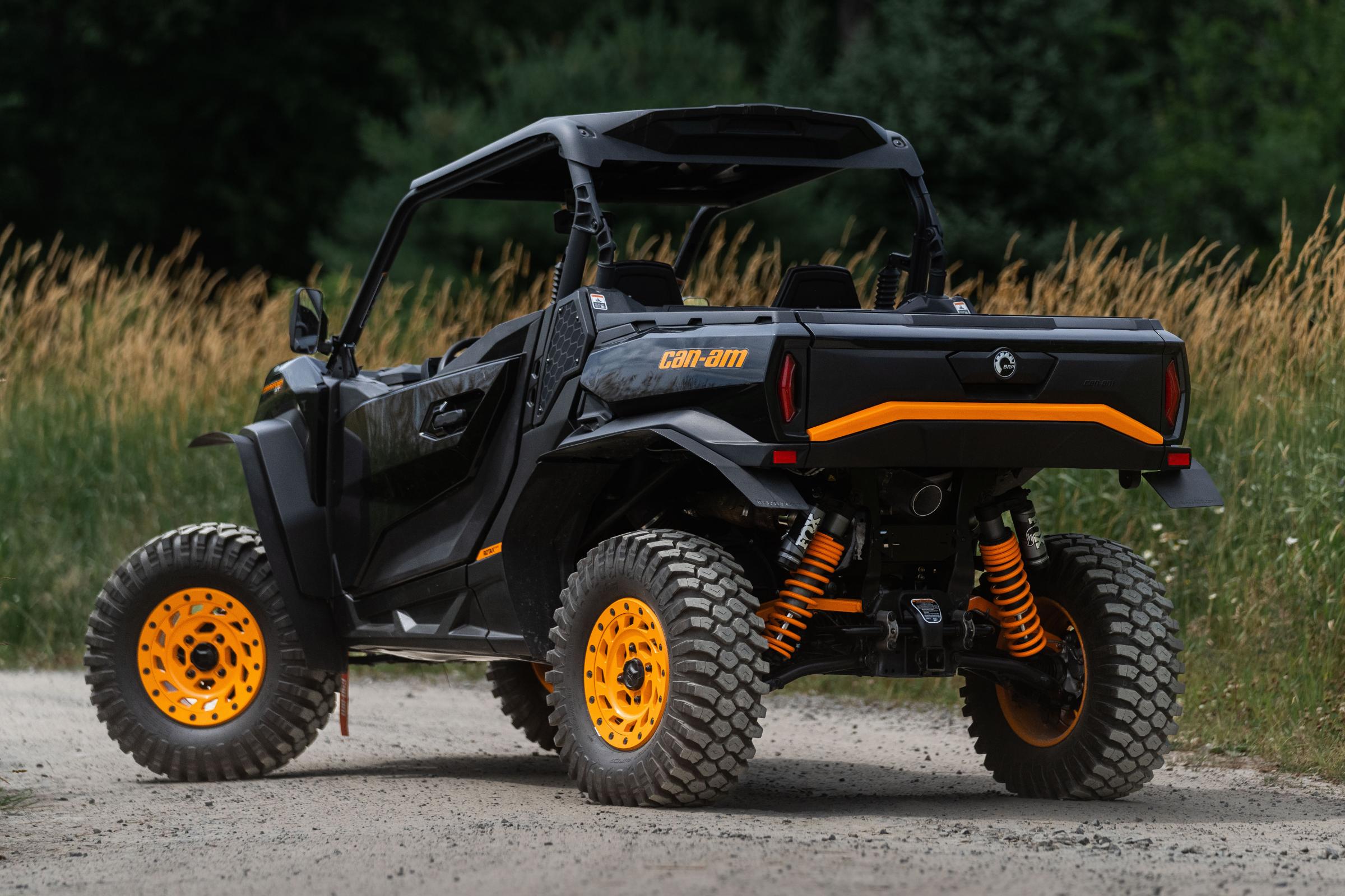21-Up CAN-AM Commander 1000R/ Maverick Sport 1000R Single Slip-on Center Exit Performance Series MBRP