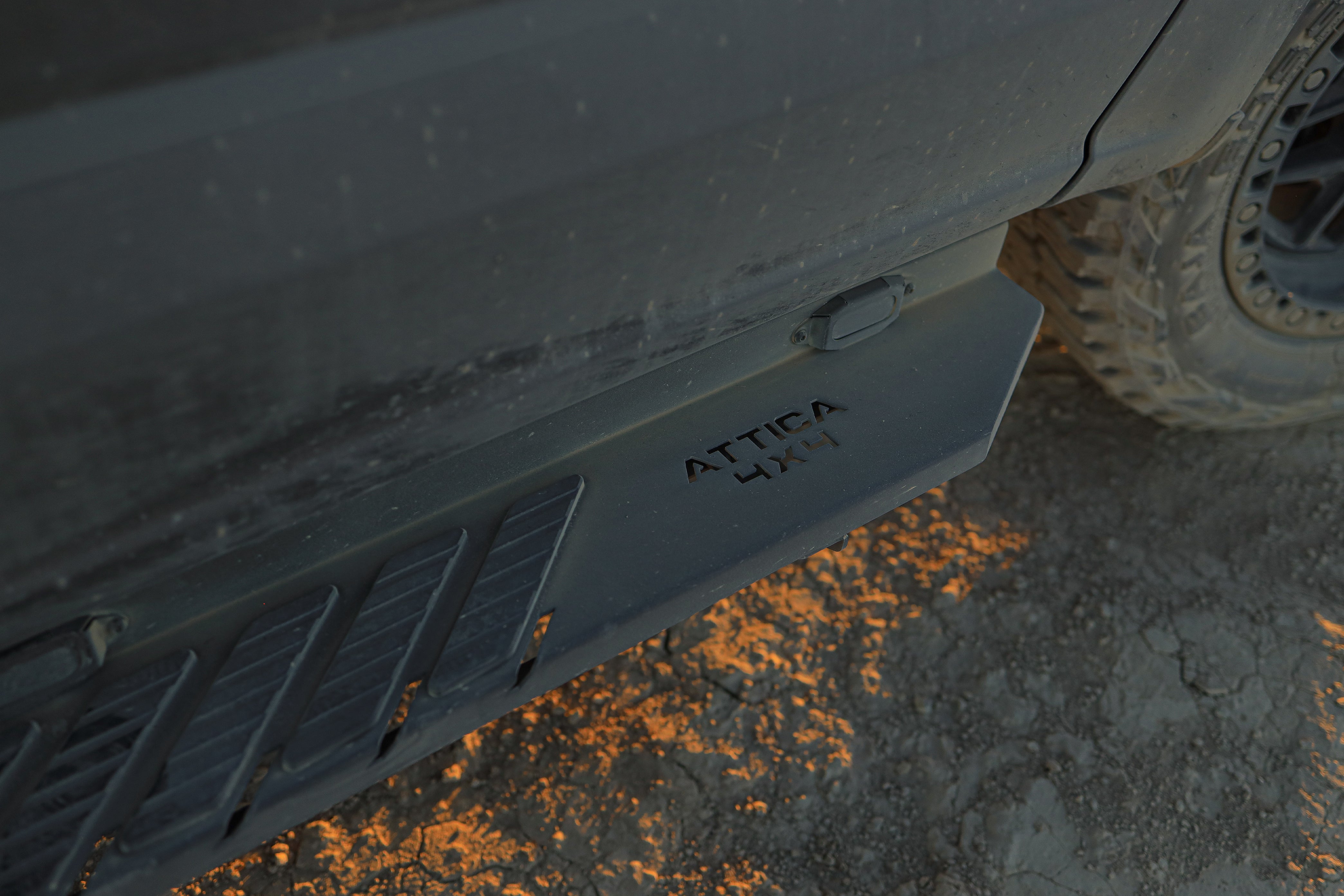 ATTF102C105-BX_Attica 4x4_Lifestyle_05.jpg