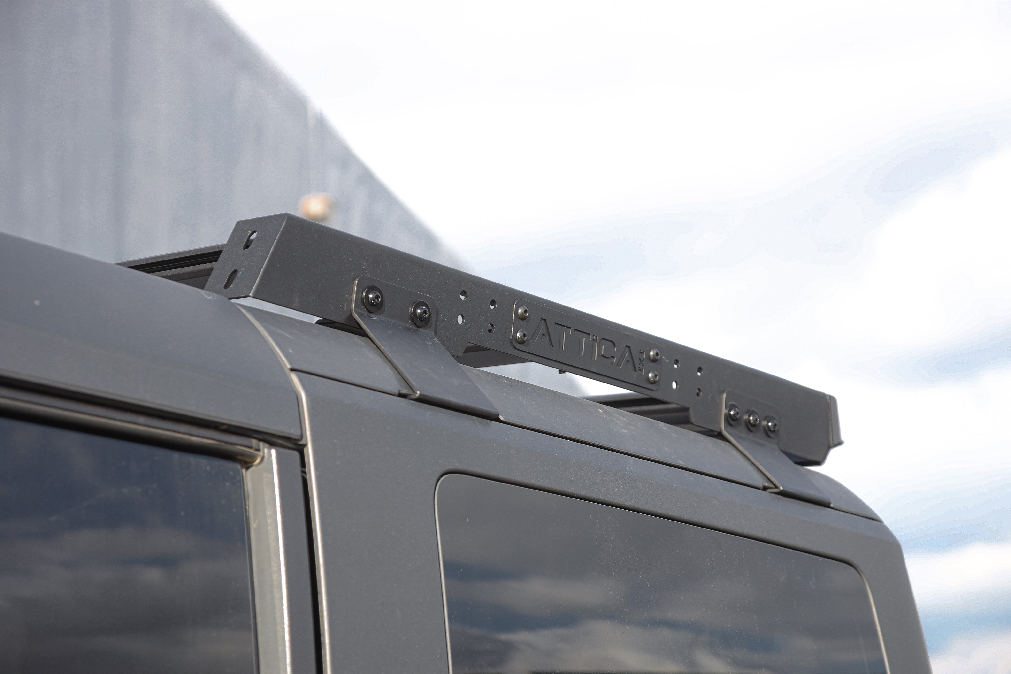 ATTFB01F103-BX_Attica_Compact Roof Rack_02.jpg