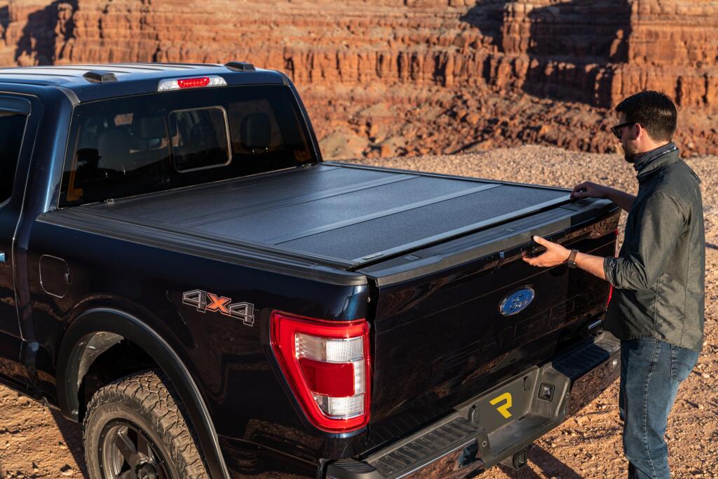 Tonneau Cover Armor Flex 2021-2026 Ford F-150 6 Foot 7 Inch Bed Std/Ext/Crew Black Textured UnderCover