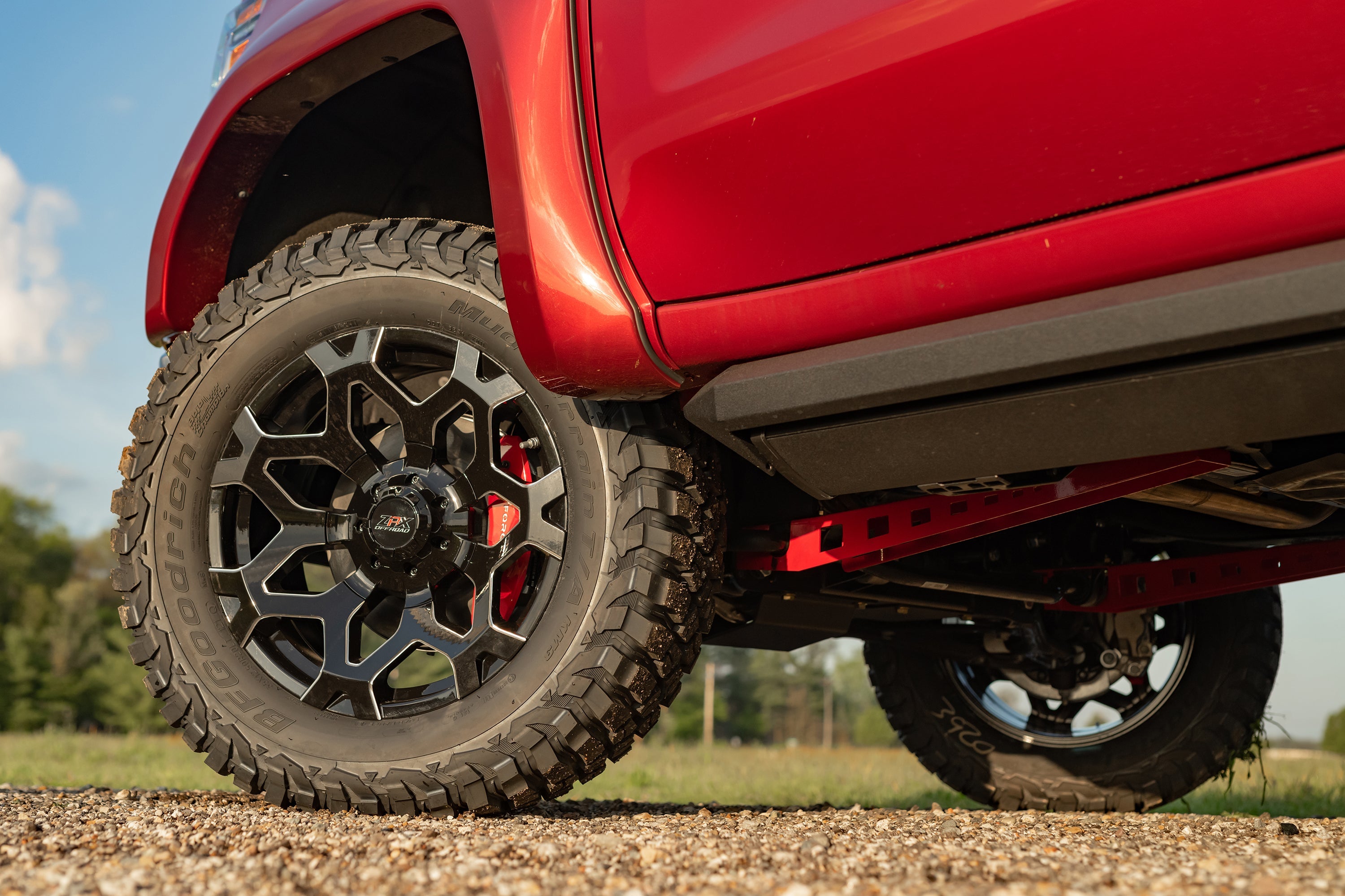 Compression Struts - Red | Fits BDS 4/6 Inch Lift | Chevy Silverado and GMC Sierra 1500 (19-26)