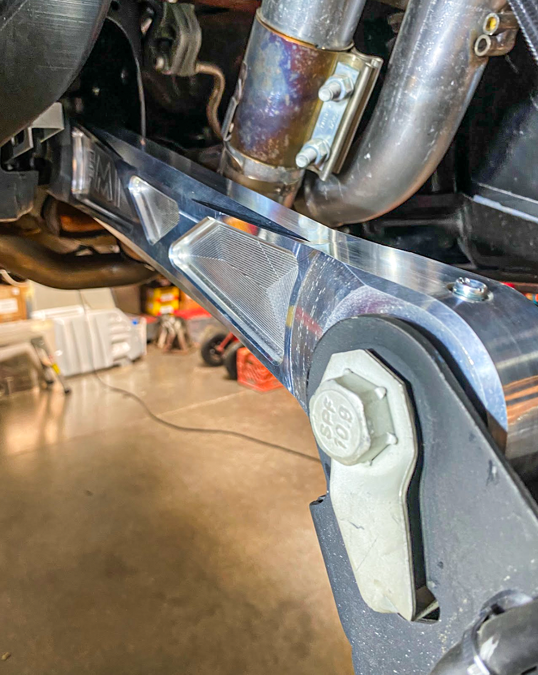 Billet aluminum rear upper suspension arms with ultra-flex joints for 2022 Bronco Raptor, showcasing durability and performance.