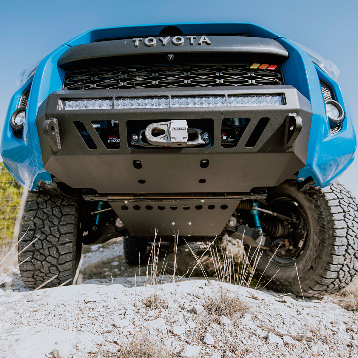2014-Present 4Runner Front Skid Plate Aluminum/Powdercoat Cali Raised LED