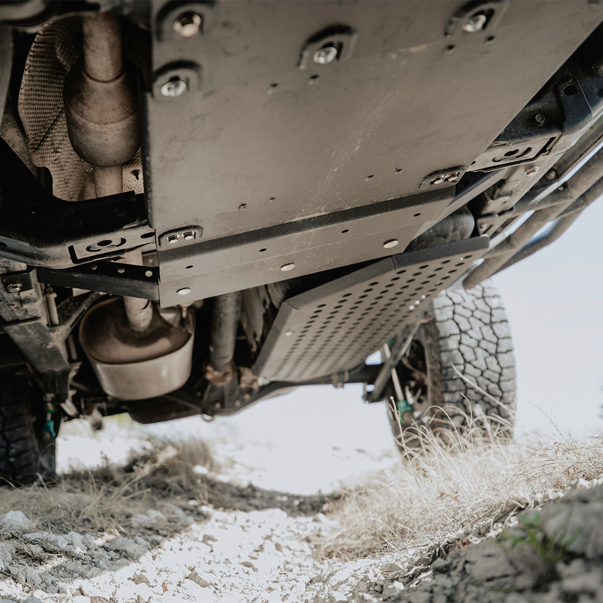 2014-Present 4Runner Transfer Skid Plate Steel/Raw Cali Raised LED