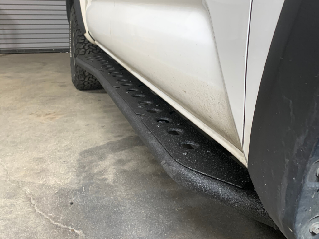 Step Edition Rock Slider For 24-Present Toyota Tacoma/Double Cab Short Bed W/ No Kick Out/No Filler Plate/Powdercoat Cali Raised LED