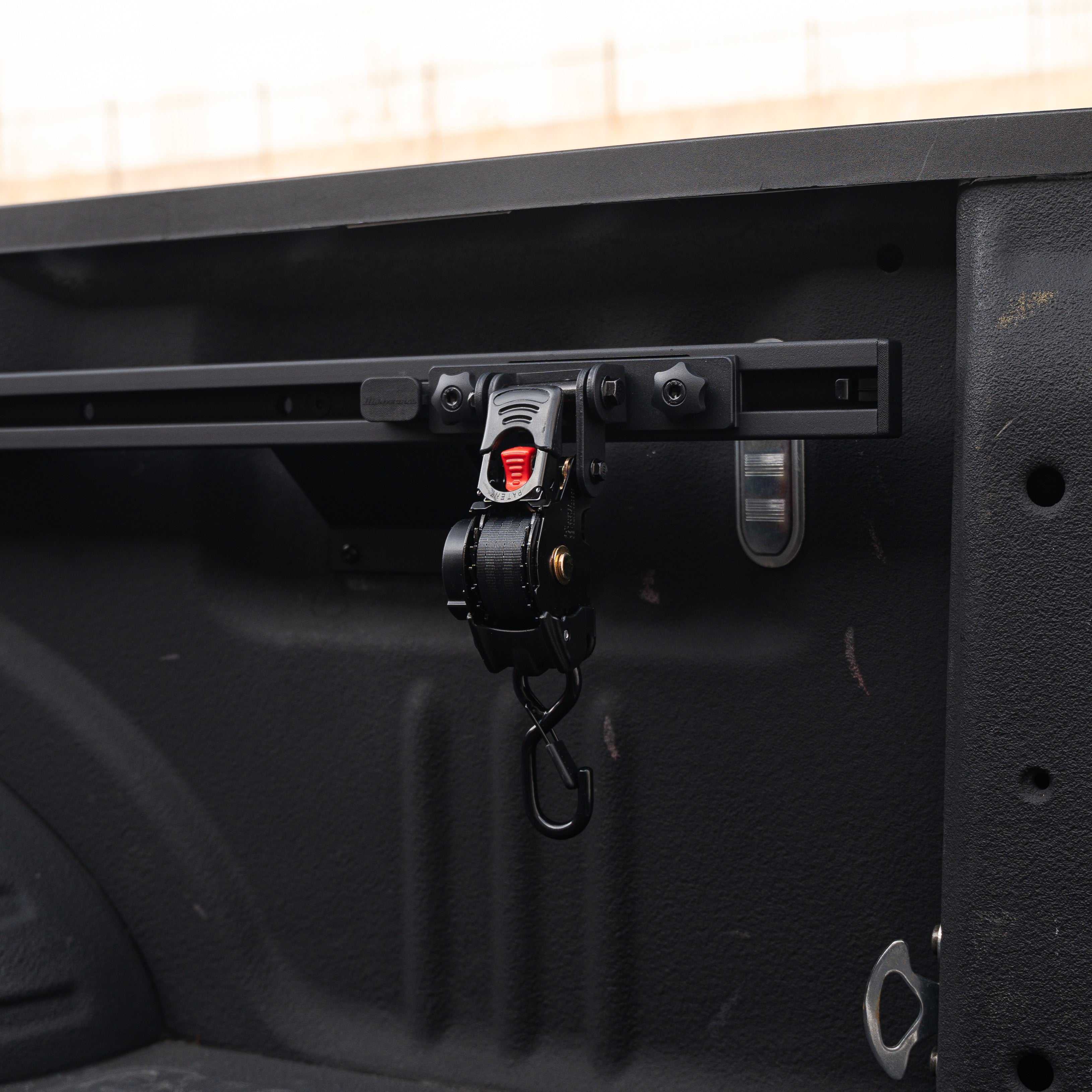 Integral Rails + Tie-down Cleats - Ford Super Duty 2017+