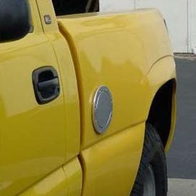 Yellow Chevrolet Silverado showing the bedsides designed for 1999-2006 models, highlighting durability and style.