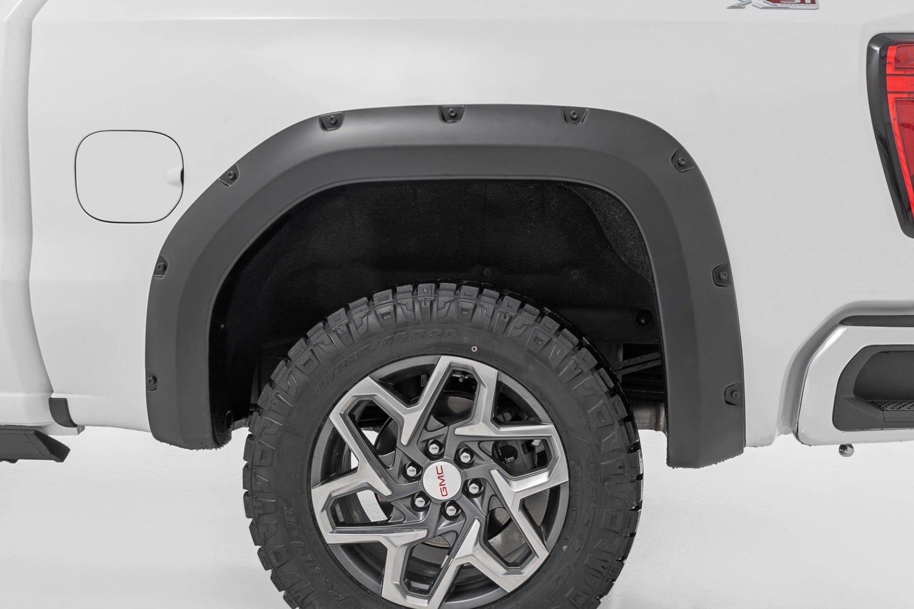 Pocket Fender Flares GMC Sierra 1500 2WD/4WD (2019-2026) Rough Country