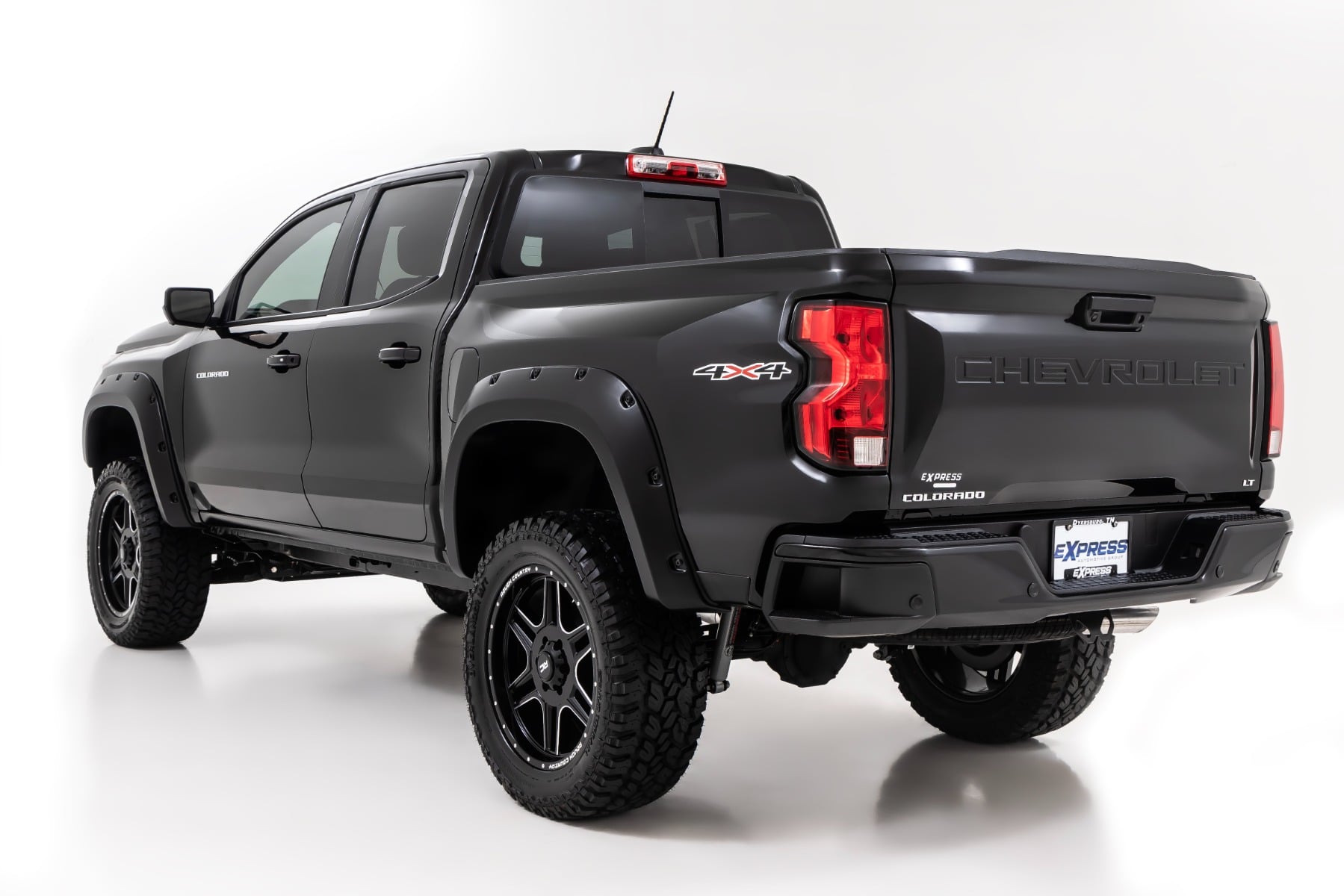 Pocket Fender Flares GXD Sterling Grey Metallic Chevy Colorado (23-26) Rough Country