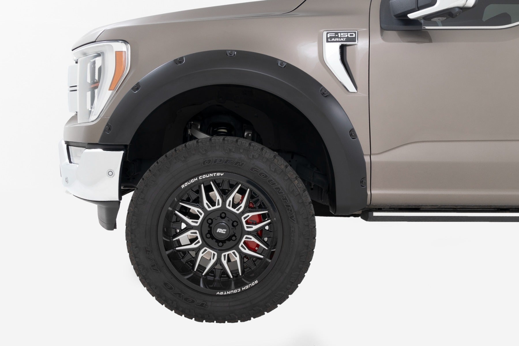 Traditional Pocket Fender Flares Flat Black Ford F-150 2WD/4WD (21-23) Rough Country