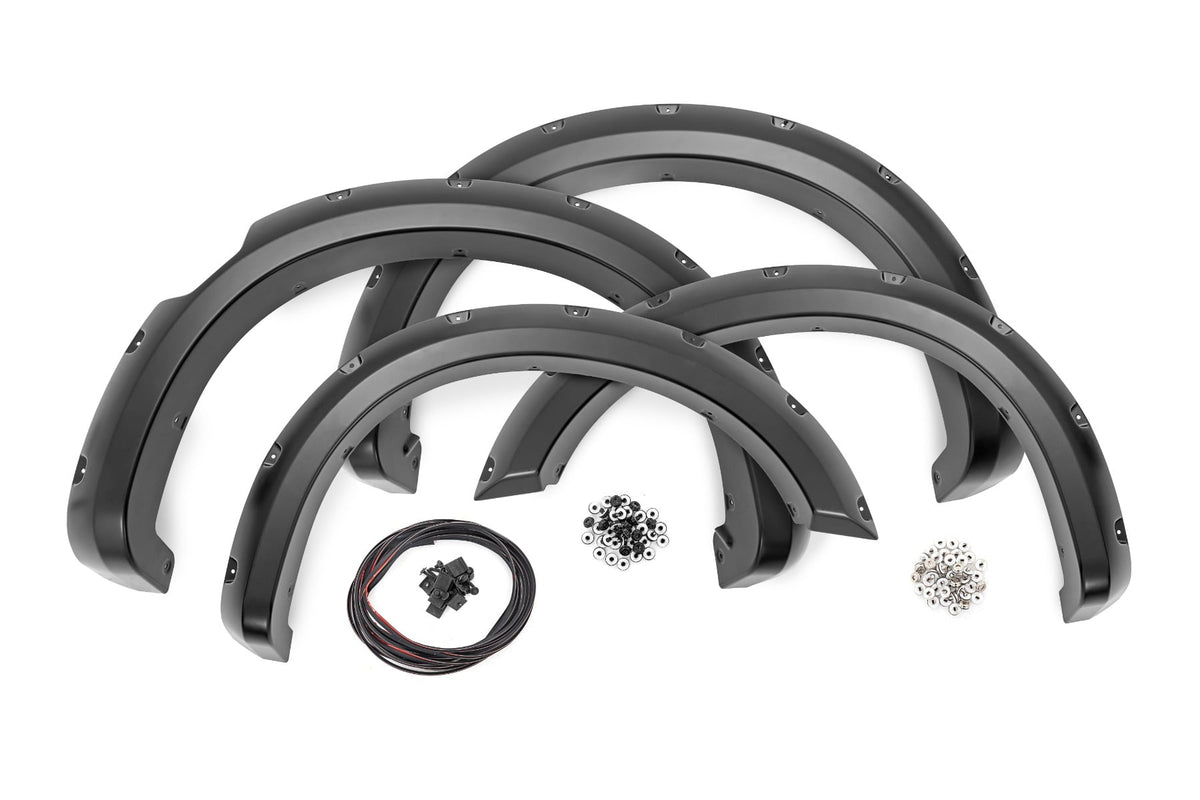 Pocket Fender Flares Crew QAK Glacier White W/O Emblem Nissan Titan (17-24) Rough Country