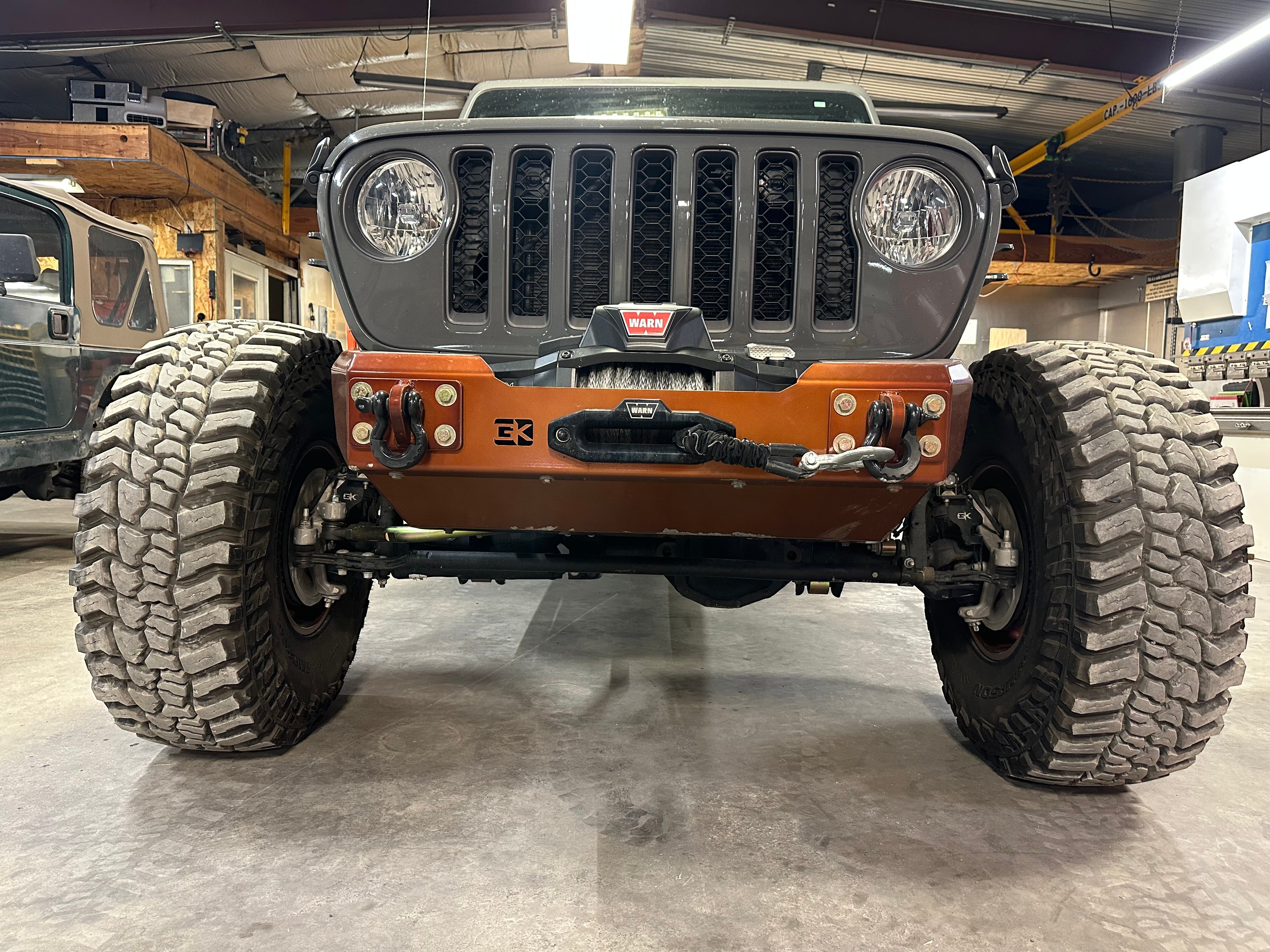 Gauntlet Front Bumper w/Winch Plate for Jeep JL/JT (2018+)