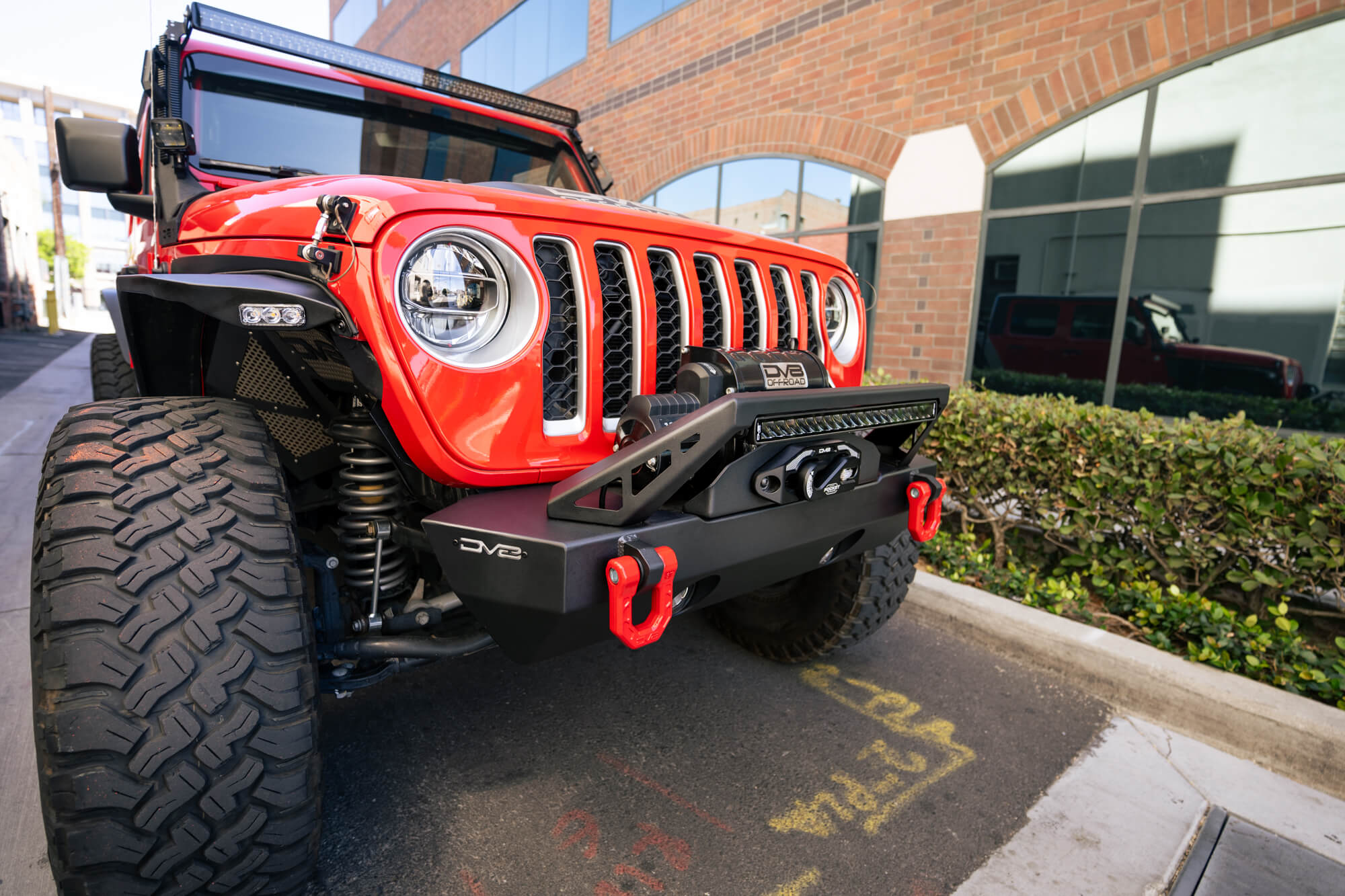 2007 2025 Jeep GladiatorJT Wrangler JK JKU JL JLU Stubby Front Bumper With Plated Bull Bar DV8 Offroad