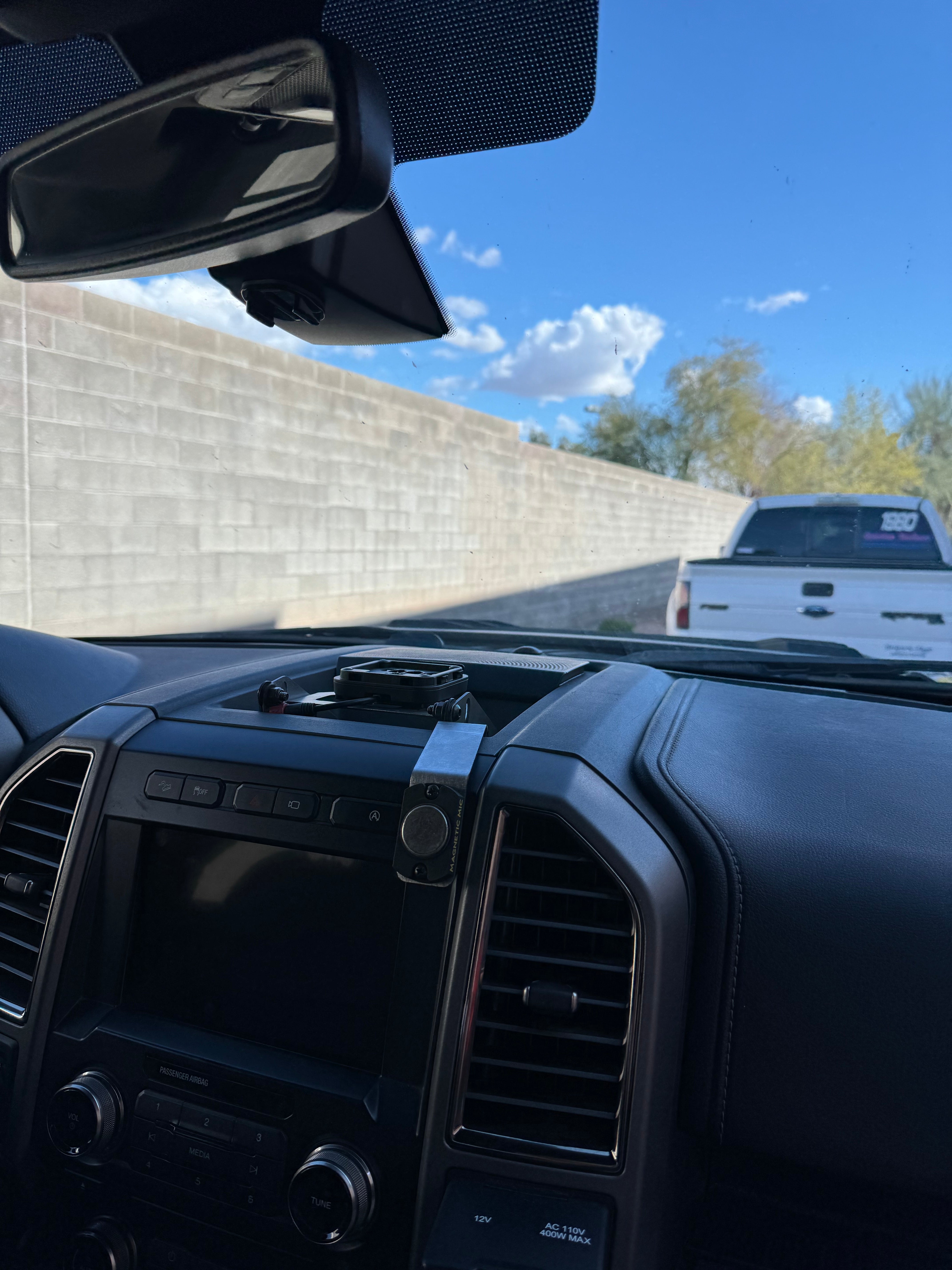 Gen 2 Raptor / F150 / Super Duty - Center Dash Fold Down GPS Mount (Garmin TREAD XL)