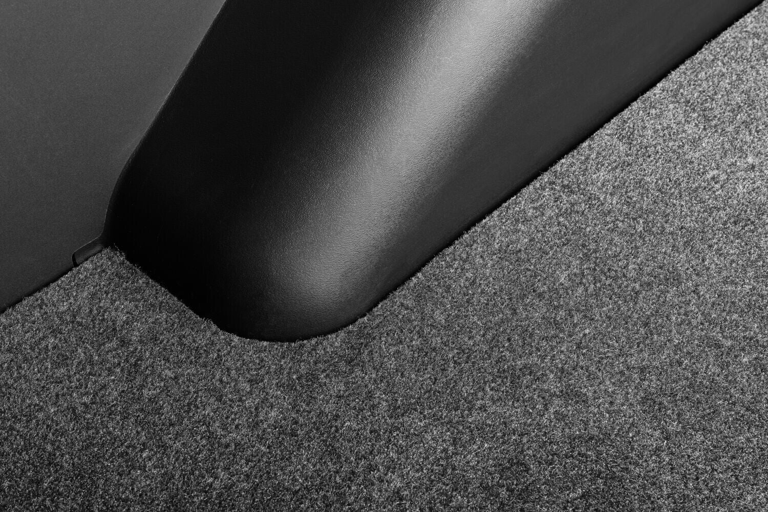 Guardian Impact Van Mat Max Grey 07-26 Dodge / Mercedes-Benz Husky Liners