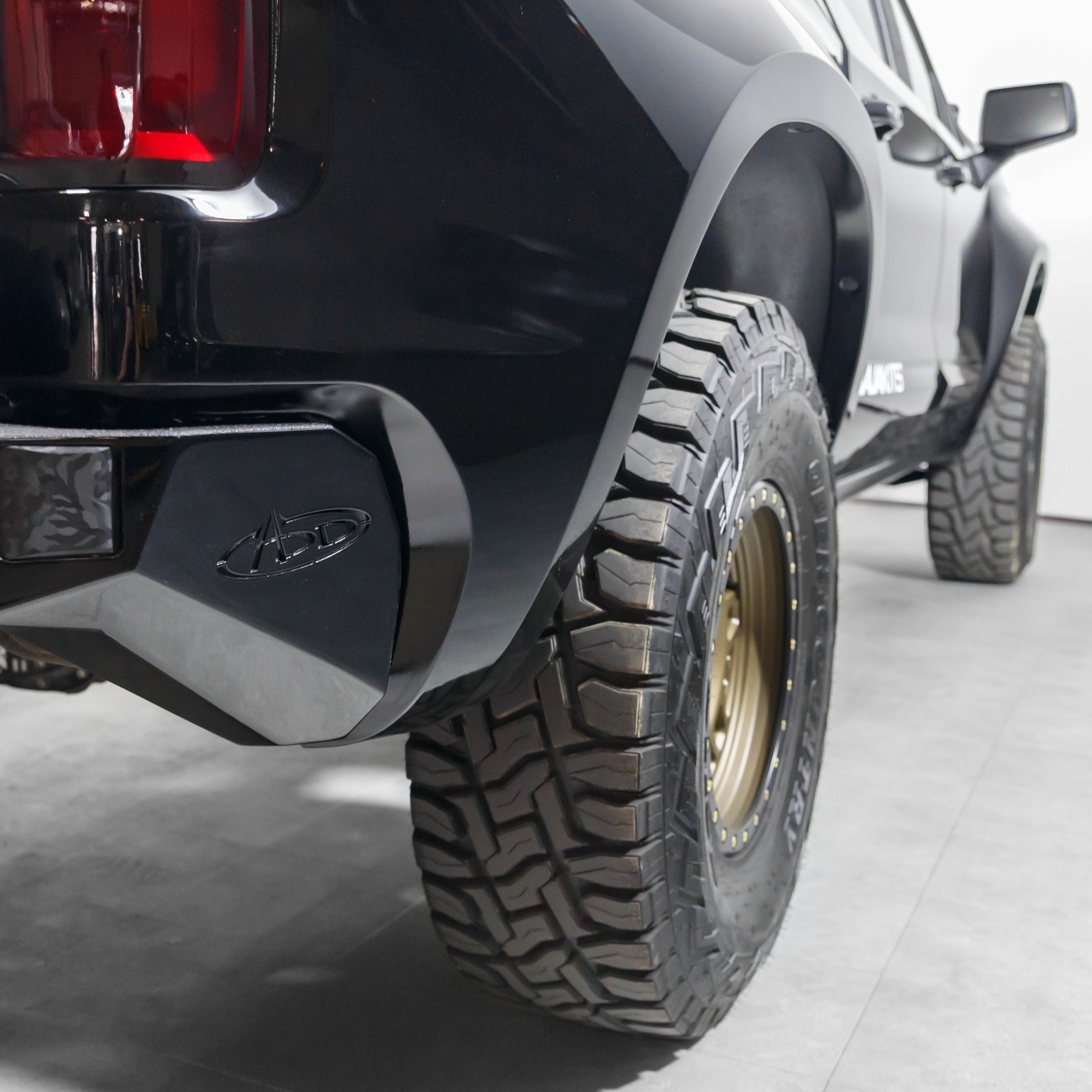 2019-2025 Chevrolet Silverado fenders showcasing a rugged design and off-road tire compatibility.